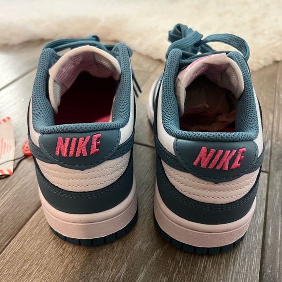 Woman’s Dunk Low “Noise Aqua” - Picture 5 of 10